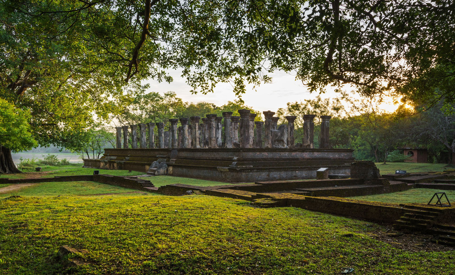 court complex of king nissanka malla